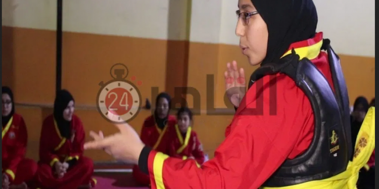بالنقاب.. فتيات يتعلمن “البنجاك سيلات” الإندونيسية لحمايتهن من التحرش (صور وفيديو)