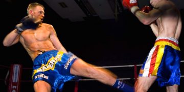 اعرف فوائد رياضة “الكيك بوكسينج” لصحتك