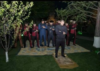 المقاتل حبيب: ديني اولا ثم الرياضة ولا اقاتل في رمضان