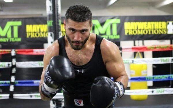 البيلي.. مصري ينافس على بطولات ملاكمة المحترفين