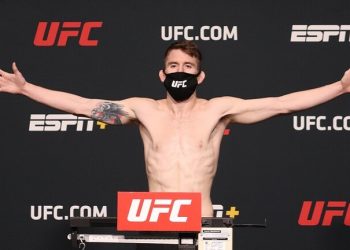 شاهد/ بضربة قاضية عنيفة بالركبة.. ساندهاغين يسقط إدغار