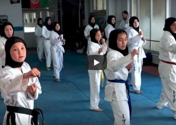 التايكوندو .. أحد أبرز اللعبات المفضلة عند الشابات الأفغانيات (فيديو)