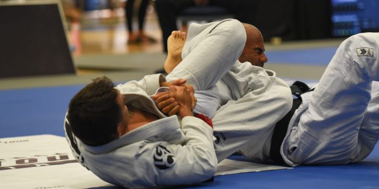 “أبوظبي لمحترفي الجوجيتسو” نظمت أكبر بطولة للفنون القتالية بأوروبا