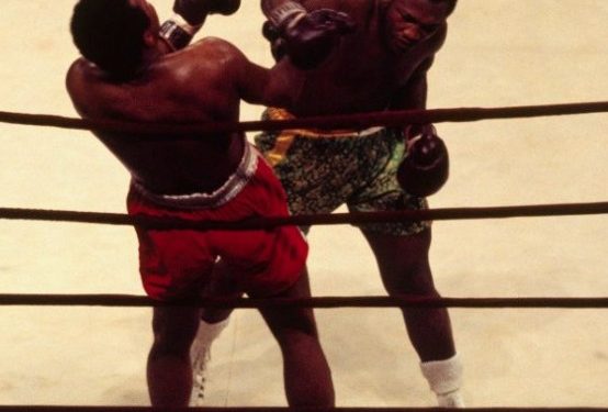 مرور نصف قرن على النزال التاريخي بين كلاي وفريزر