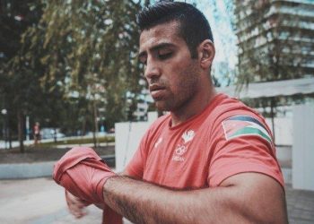 الملاكم الأردني عشيش يحلم باجتياز البرازيلي تيكسيرا