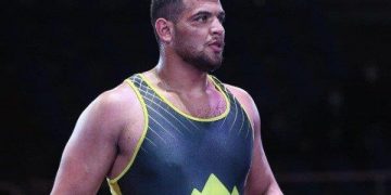 بطل مصر للمصارعة يهاجم اتحاد بلاده بسبب حرمانه من مدربه