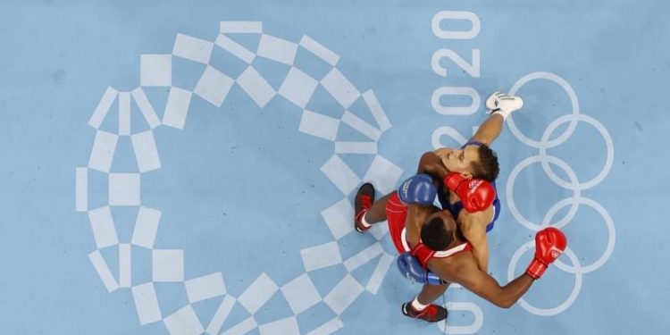 ملاكمة/ المغربي باعلا حاول عض أذن النيوزيلاندى نيكيا