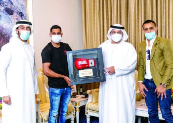 بطل العالم للملاكمة أمير خان فى  ضيافة الفجيرة