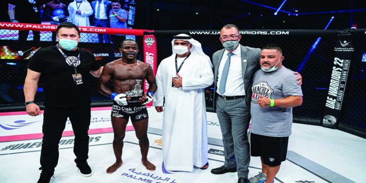 الأمريكي بنش يفوز ببطولة النسخة الدولية لـ «محاربي الإمارات»