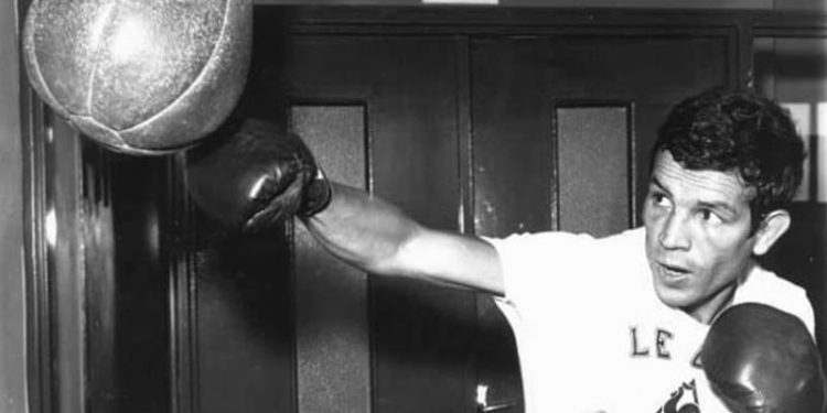 وفاة البطل الأوليمبي لتونس فى الملاكمة