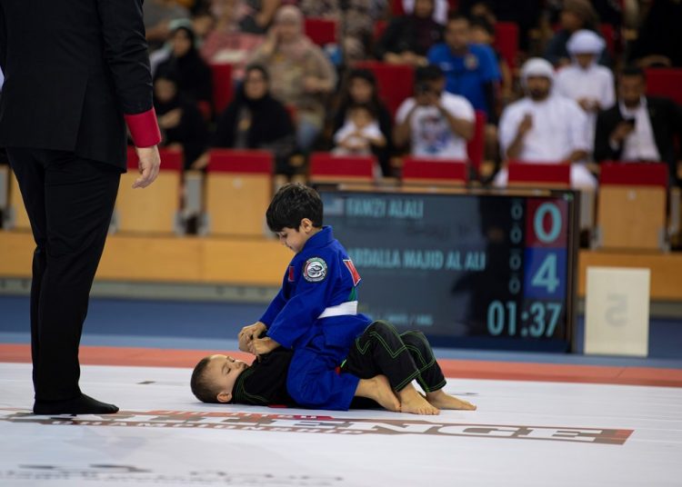 انطلاق بطولة التحدي للجو جيتسو في أبوظبي