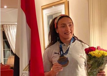 سمر حمزة المرأة الحديدية التى صنعت إنجازا تاريخيا للمصارعة العربية