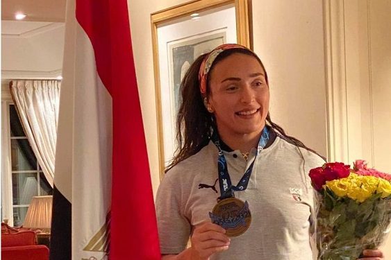 سمر حمزة المرأة الحديدية التى صنعت إنجازا تاريخيا للمصارعة العربية