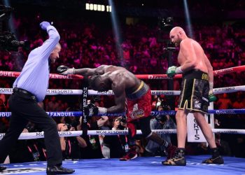 فيوري يحتفظ بلقب مجلس الملاكمة العالمي لوزن الثقيل