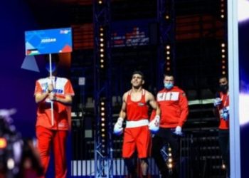 الألباني بكيري يحرم عشيش من حلمه ببطولة العالم للملاكمة