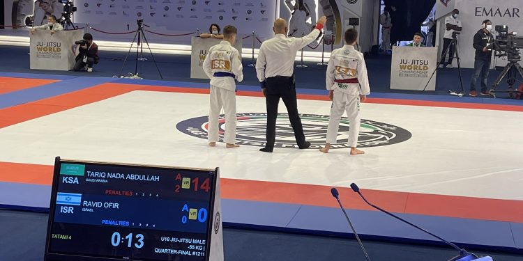  أول انتصار سعودي على رياضي إسرائيلي في الجوجيتسو