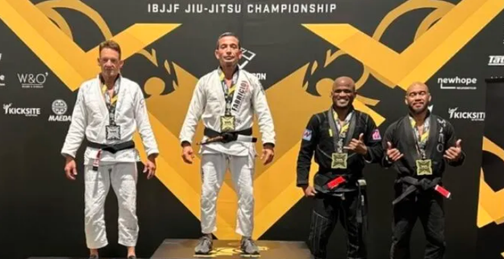 الأردني الجمل يفوز ببطولة العالم لفئة الماسترز بالجوجيتسو