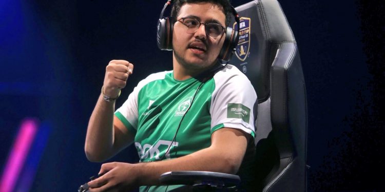 مساعد الدوسري أفضل لاعب رياضات إلكترونية لعام 2021