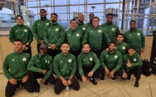 استقبال بالورود فى القاهرة لبعثة منتخب السعودية للجودو