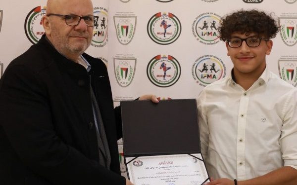 منتخب فلسطين للمواي تاي يحظى بدعم من بنك مصري أردني