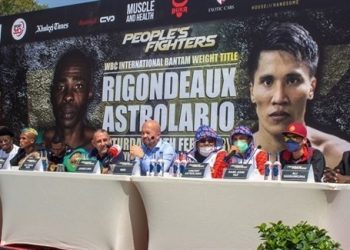 آل تشاكا يواجه أسطرلابيو في نزال دبي التاريخي