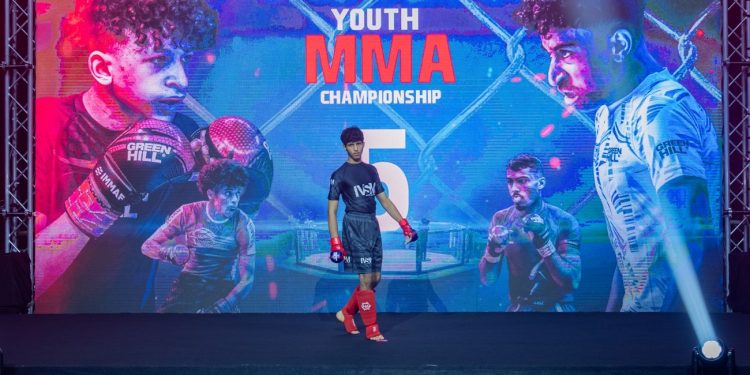 100 لاعب يشاركون فى بطولة الفنون القتالية المختلطة للناشئين