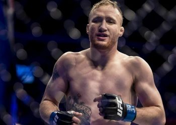 تعرف على بطاقات القتال لمواجهات UFC 300