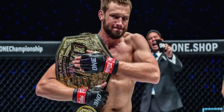 الفارس الهولندي يسعى لتصحيح أخطائه أمام ماليخين