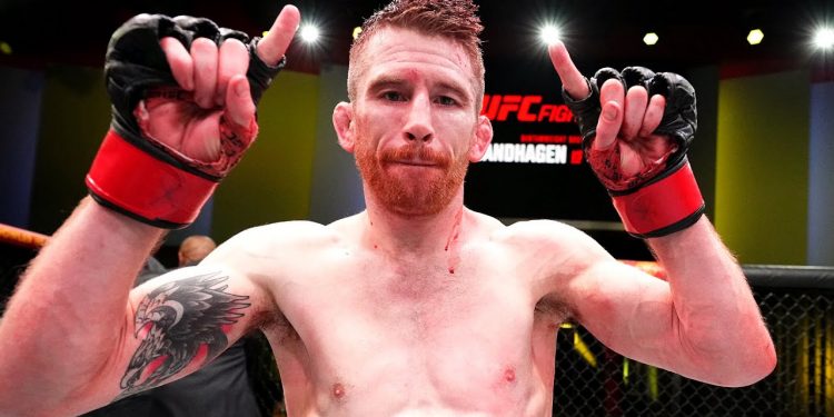 ساندهاجن : أعود إلى القتال بعد 3 شهور