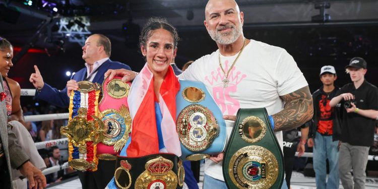 آماندا سيرانو تتخلى عن لقبها في مجلس الملاكمة العالمي