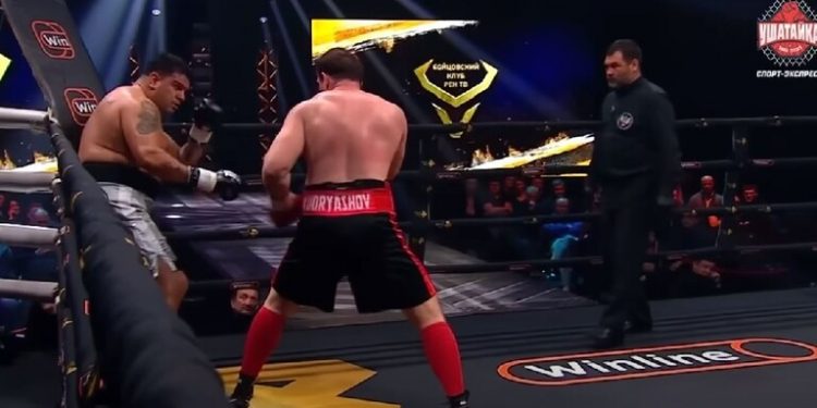 شاهد الروسي كودرياتشوف يسقط الأرجنتيني روبوتي بالقاضية