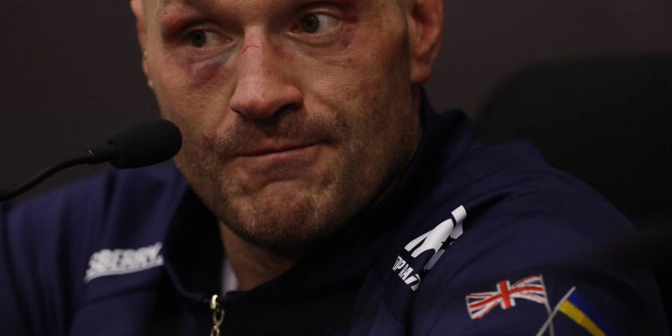 فيوري يطلب إعادة النزال مع أوسيك