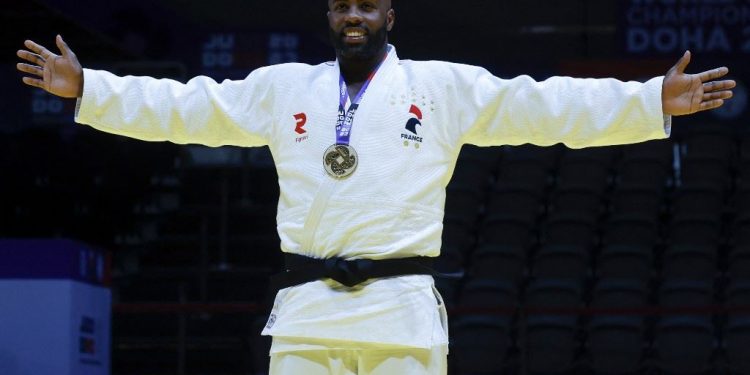 تيدي رينير يشارك فى «مونديال الجودو – أبوظبي 2024»