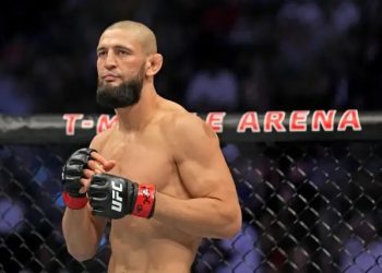 الرياض تستضيف نزال ويتكر مع شيماييف