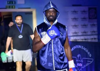 ملاكم بريطاني يفارق الحياة في نزاله الاحترافي الأول