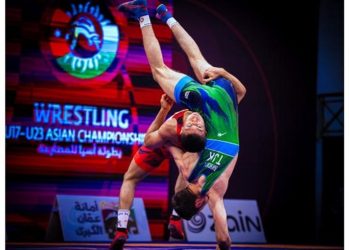 صراع مثير فى بطولة آسيا للمصارعة الحرة والرومانية