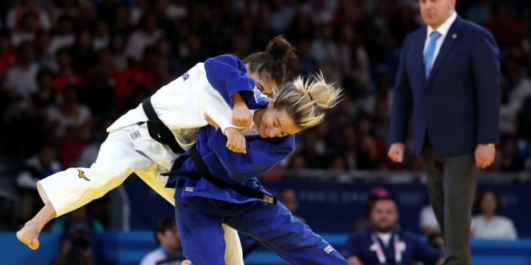 جودو /الأوزبكية ديورا والياباني آبي هيفومي يفوزان بالذهب فى باريس