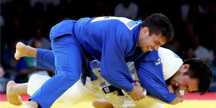 دورة باريس / سميتوف يفوز بذهبية الجودو