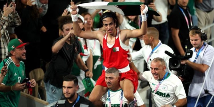 إيمان أول ملاكمة جزائرية وعربية تفوز بالذهبية في تاريخ الأولمبياد