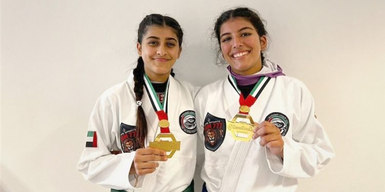 زمزم وغلا الحمادي تدافعان عن لقبيهما فى بطولة العالم للفنون القتالية المختلطة