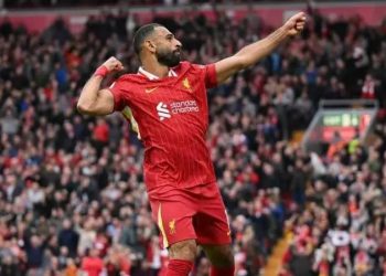محمد صلاح يحتفل بأهدافه بتقليد المقاتل أديسانيا