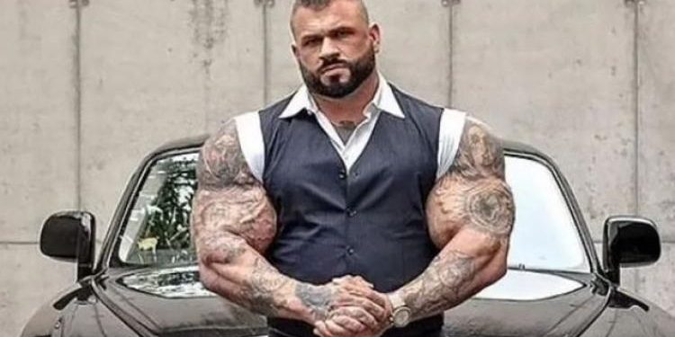 وفاة الوحش .. أضخم رجل فى العالم