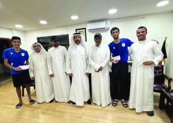 الديحاني يكرم أبطال الكويت فى الكاراتيه