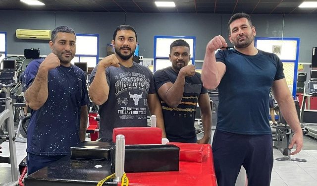 150 لاعباً  من 12 دولة في «مصارعة الذراعين العربية»