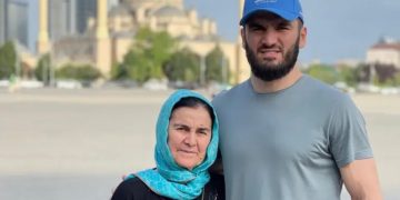 قصة كفاح رائعة تنتهي بتتويج بيتربييف بطلا للعالم فى الملاكمة