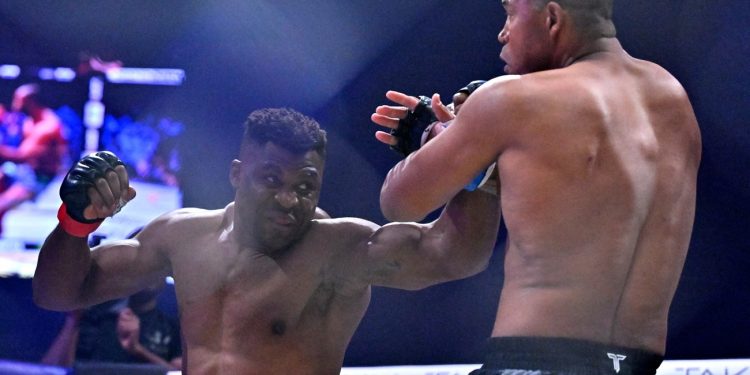 نجانو بطل معركة العمالقة بجدارة