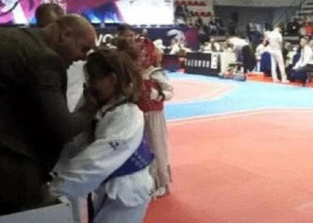 حرمان مدرب تايكوندو من مهنته 6 شهور لسلوكه العدواني مع إبنته