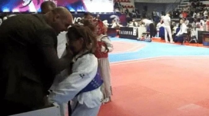 حرمان مدرب تايكوندو من مهنته 6 شهور لسلوكه العدواني مع إبنته