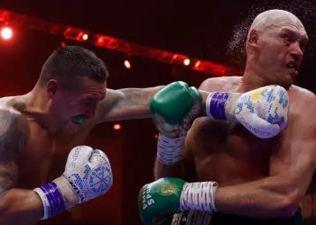 موعد وتوقيت نزال فيوري و أوسيك والقنوات الناقلة