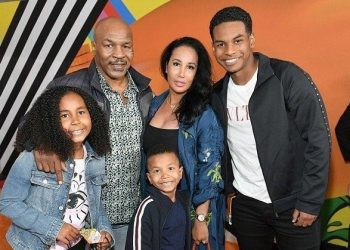 ابن تايسون : زوجة والدي ترفض عودته للنزال .. وهو ملهم للأجيال